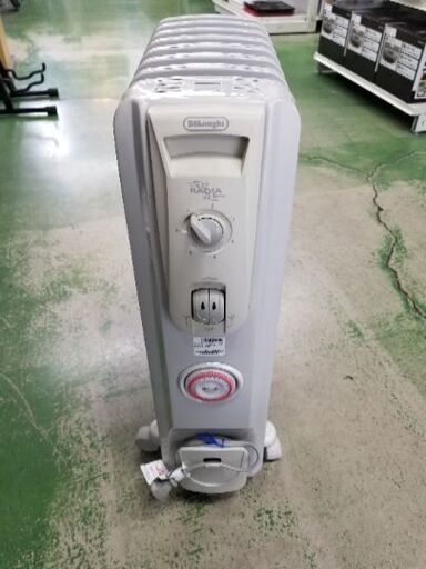 デロンギ　オイルヒーター　R730812EF【トレファク草加店】