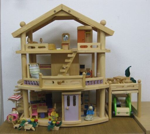 Battat 木製ドールハウス WOODEN DOLL HOUSE 10アクセサリーセット付 10 accessory sets included