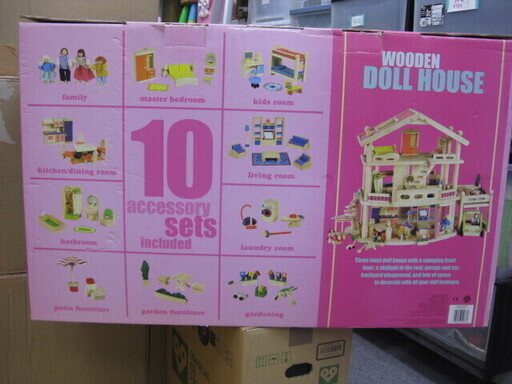 Battat 木製ドールハウス WOODEN DOLL HOUSE 10アクセサリーセット付 10 accessory sets in