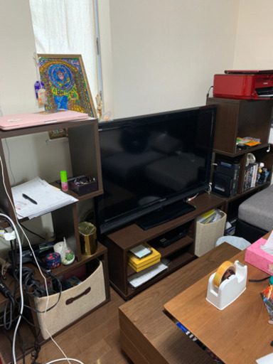 テレビ台と両サイド収納棚3個セット4000円でお譲りします