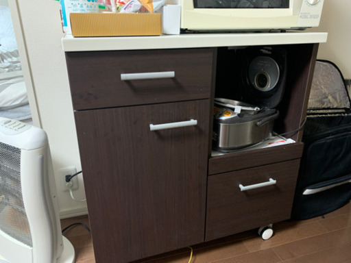 キッチン収納⭐︎炊飯器が置けます5000円