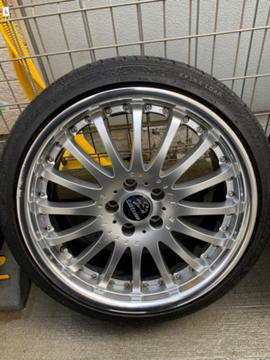 カールソン1/16 19インチ 8.5j+40