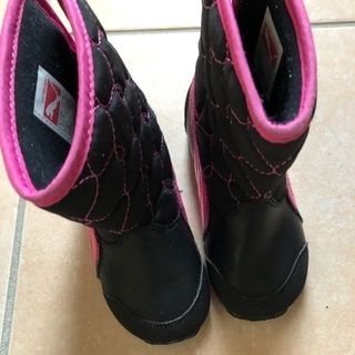 PUMAブーツ