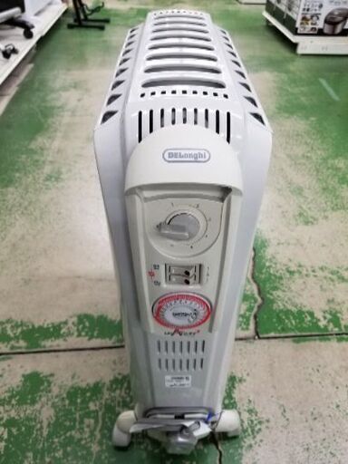 デロンギ　オイルヒーター　D091549EFS【トレファク草加店】