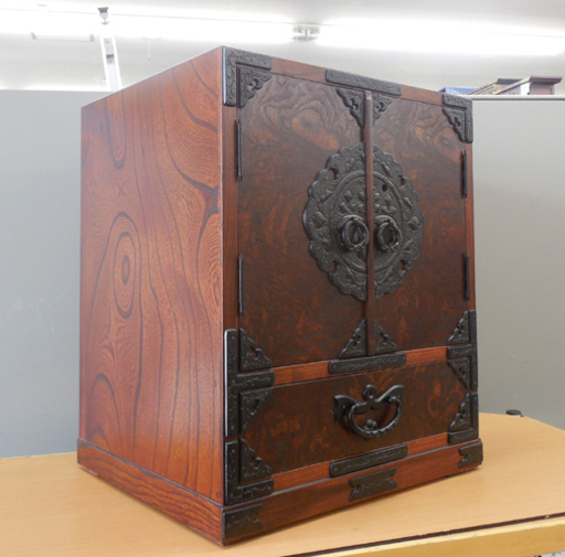 岩谷堂箪笥 両開き船タンス 船箪笥 収納箪笥 南部鉄器 収納家具 伝統工芸 ペイペイ対応 札幌市西区西野