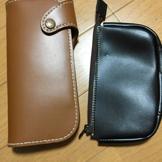 革製品2つ