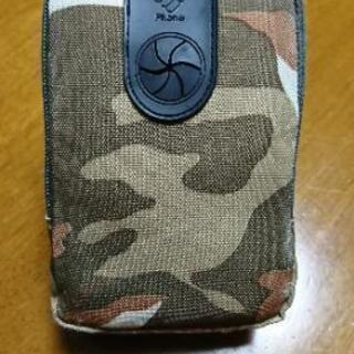 コロンビアのポーチ