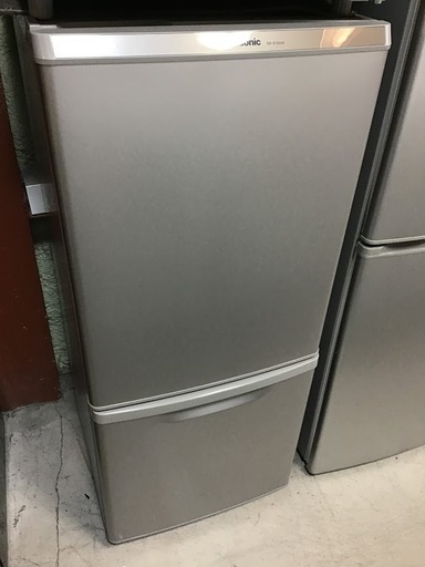 【送料無料・設置無料サービス有り】冷蔵庫 2018年製 Panasonic NR-B14AW-S 中古