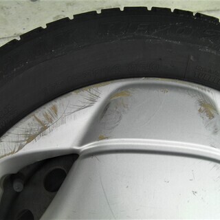 お買い得・ブリジストン・ブリザック・スノータイヤ☆BLIZZAK REVO2　スタッドレスタイヤ175/65R14 4穴鉄ホイール付4本セット◆1本はパンクの画像