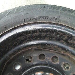 お買い得・ブリジストン・ブリザック・スノータイヤ☆BLIZZAK REVO2　スタッドレスタイヤ175/65R14 4穴鉄ホイール付4本セット◆1本はパンクの画像