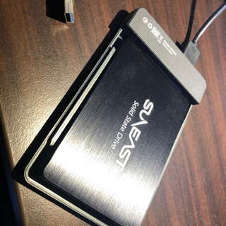 MacBook pro から抜き出したSSDの画像