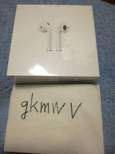 本日限り　新品未開封　AirPods with Charging Case 第2世代　その①