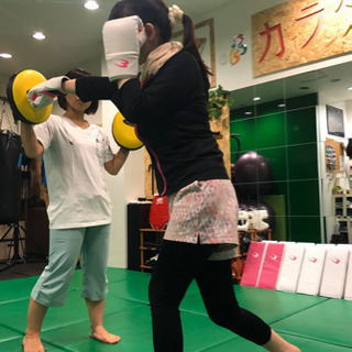 キックボクシング、姿勢、歩き方、筋トレ、護身術