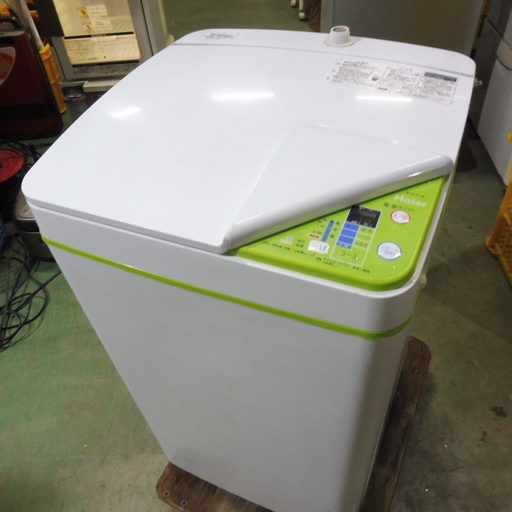 西０７２　ハイアール　全自動洗濯機　３．３KG　超コンパクト　JW-K33F