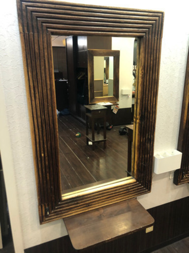 鏡（原宿の美容室で使用していました）