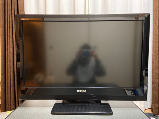 TOSHIBA  REGZA 32型　液晶テレビ