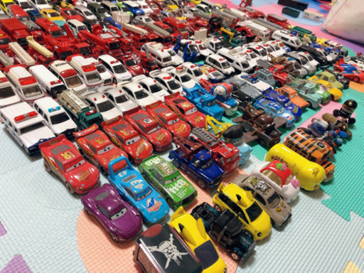 タカラトミー トミカ 500台以上