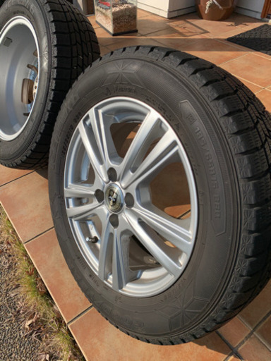 スタッドレスタイヤとホイール4本セット！(お話中)