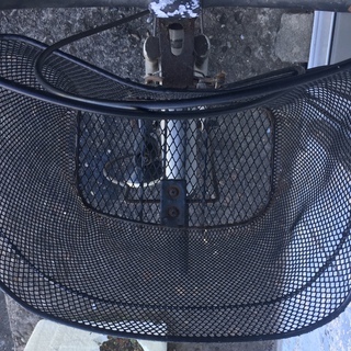 普通の自転車（要修理）の画像