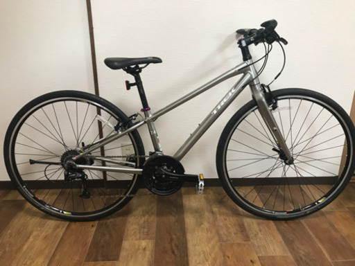 美車 TREK トレック 7.4FX WSD クロスバイク 3×9S カーボンフォーク 小さめ