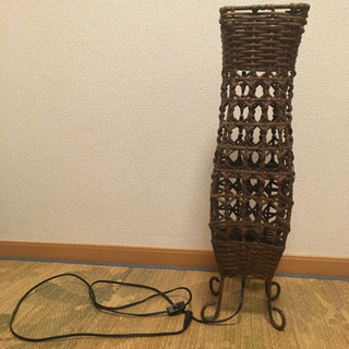 アジアン風 ライトスタンドの画像