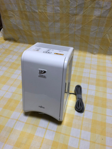 小型⭐️脱臭器　富士通