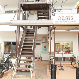 原宿駅から徒歩3分にあるヘアサロンのスタッフ募集！