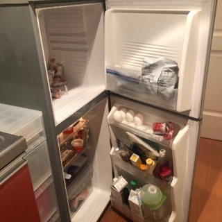【取引中】137L 冷蔵庫差し上げますの画像