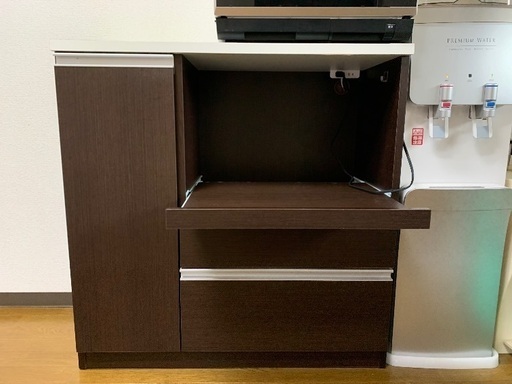キッチンカウンター、キッチンボード