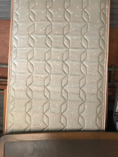 クィーンサイズのベットです