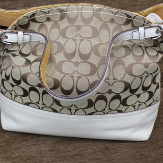 □ＣＯＡＣＨ/コーチ　 シグネチャー キャンバス×レザー ショルダーバッグの画像