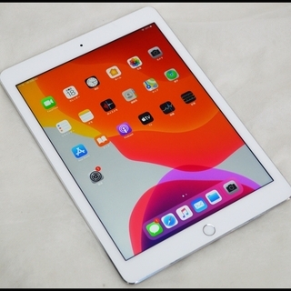 中古 iPad Pro 9.7インチ 128GB シルバー WiFiモデル A1673 MLMW2J/A タブレット