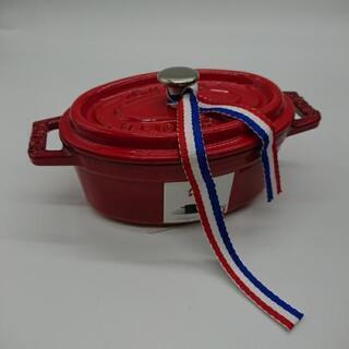 staub ココット オーバル チェリー 0.25L