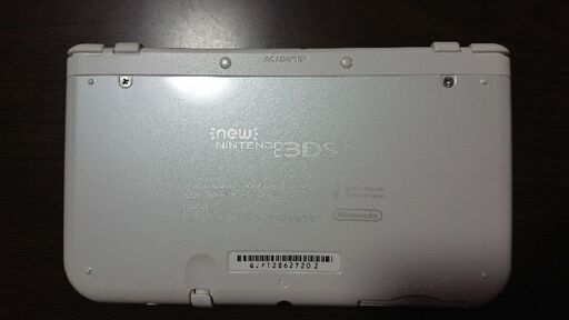 3DSLL　(充電器もあります）（カセット付￥16000）になります