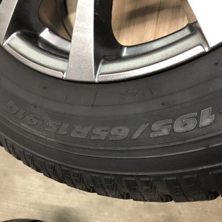 15インチ　アルミ　スタッドレスタイヤのセットの画像