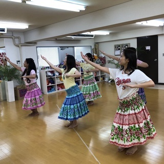 ハラウ　フラ　オ　モアニケアラ【四ツ谷駅前教室】ゼロから始めるフラダンス♪　初心者さん大歓迎です！　☆週1フラで癒やされましょう☆　（無料体験レッスン）の画像