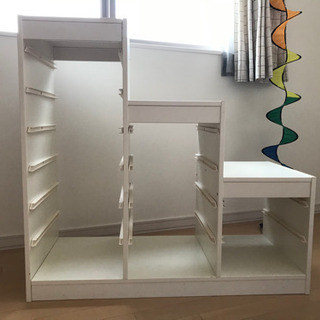 IKEA  トロファスト　　階段　　ホワイト　フレームの画像