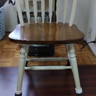 木製で可愛いです。