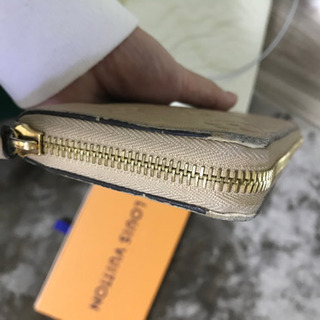 ヴィトン 財布　売ります