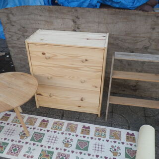 ■無料で差し上げます。■タンス　テーブル　など生活雑貨いろいろの画像