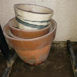 植木鉢、火鉢などの画像