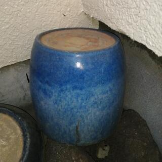 植木鉢、火鉢などの画像