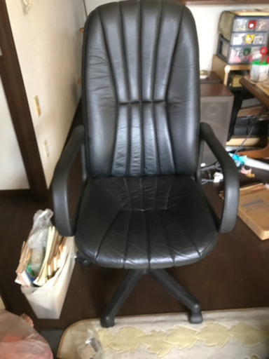 皮製です