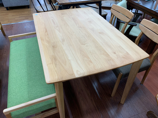 ニトリ　ベンチダイニング4点セット