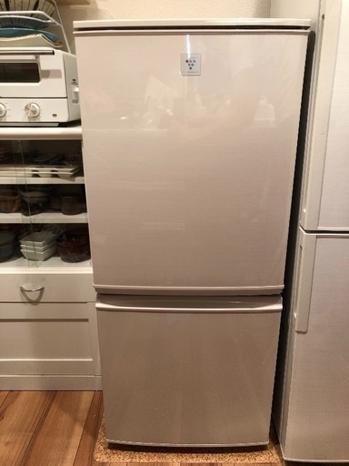 シャープ ノンフロン冷凍冷蔵庫 137L