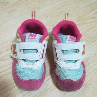 ニューバランススニーカー　12.5cmの画像