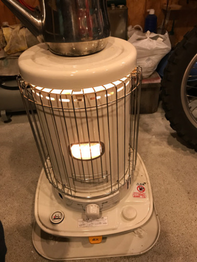 コロナ製灯油ストーブ