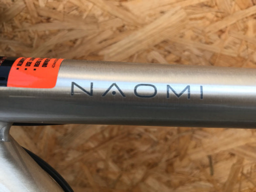 FUJI フジ NAOMI  ナオミ 新車アルミロードバイク　