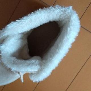 値下げ❗️ ２３cm   ボア、ショートブーツの画像