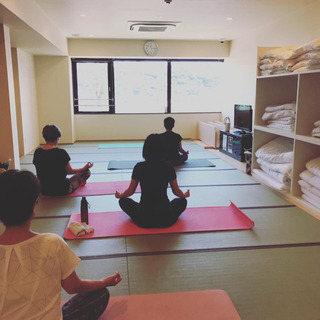 初心者の方も安心☺︎︎温泉×YOGA開催！初回1000円！の画像